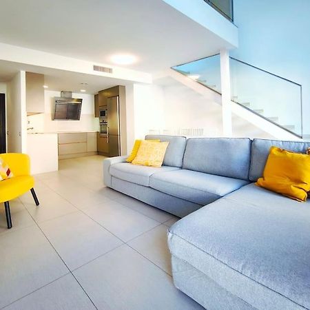 Moderno Apartamento Duplex En Terrassa Centro Екстериор снимка