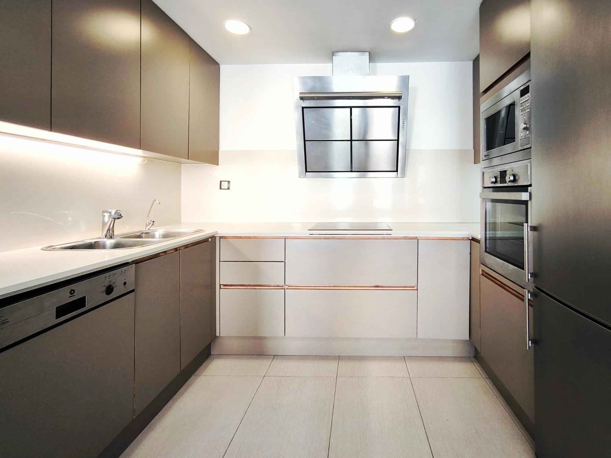 Moderno Apartamento Duplex En Terrassa Centro Екстериор снимка